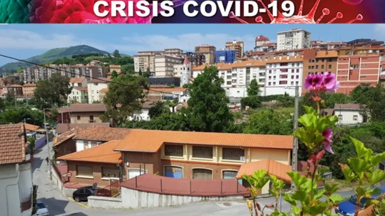 Las personas acuden a por el plato caliente y se lo llevan a casa para degustarlo