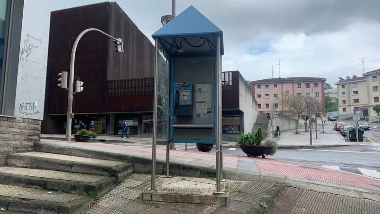 A&uacute;n quedan tres cabinas en la localidad